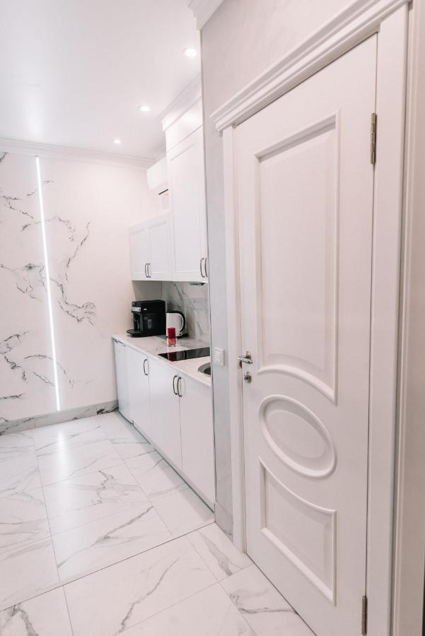 קייב Royal Tower Vip Smart Apartments 3 מראה חיצוני תמונה