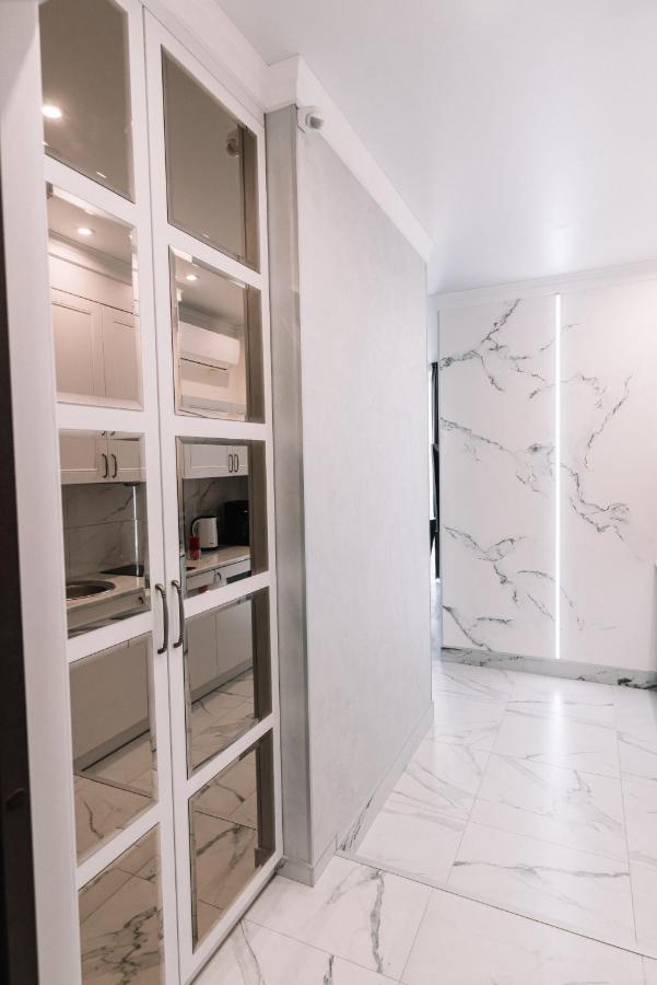 קייב Royal Tower Vip Smart Apartments 3 מראה חיצוני תמונה