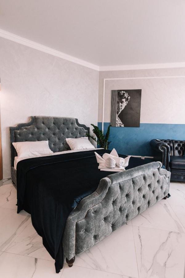 קייב Royal Tower Vip Smart Apartments 3 מראה חיצוני תמונה